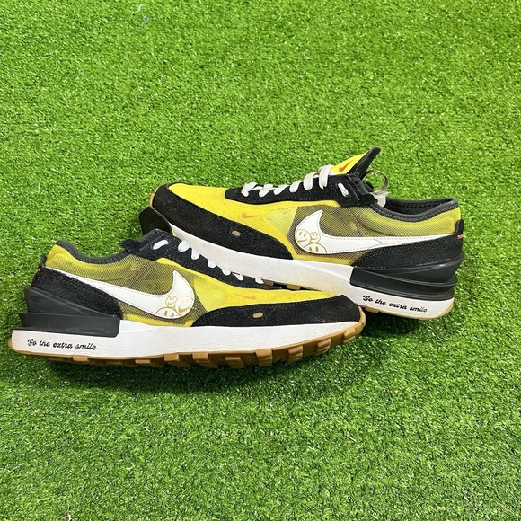Youth Size 7 Nike Running Shoes Waffle Debut Yellow "go The Extra Smile" - Picture 1 of 12
